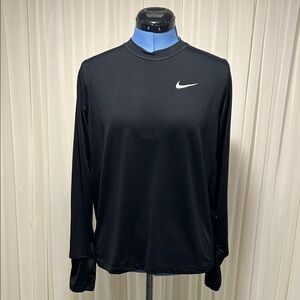 Nike Women’s Black Long Sleeve Tee